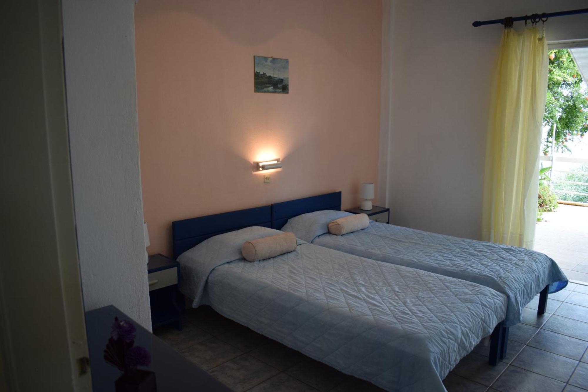 בארבאטי Paradisus Apartments מראה חיצוני תמונה
